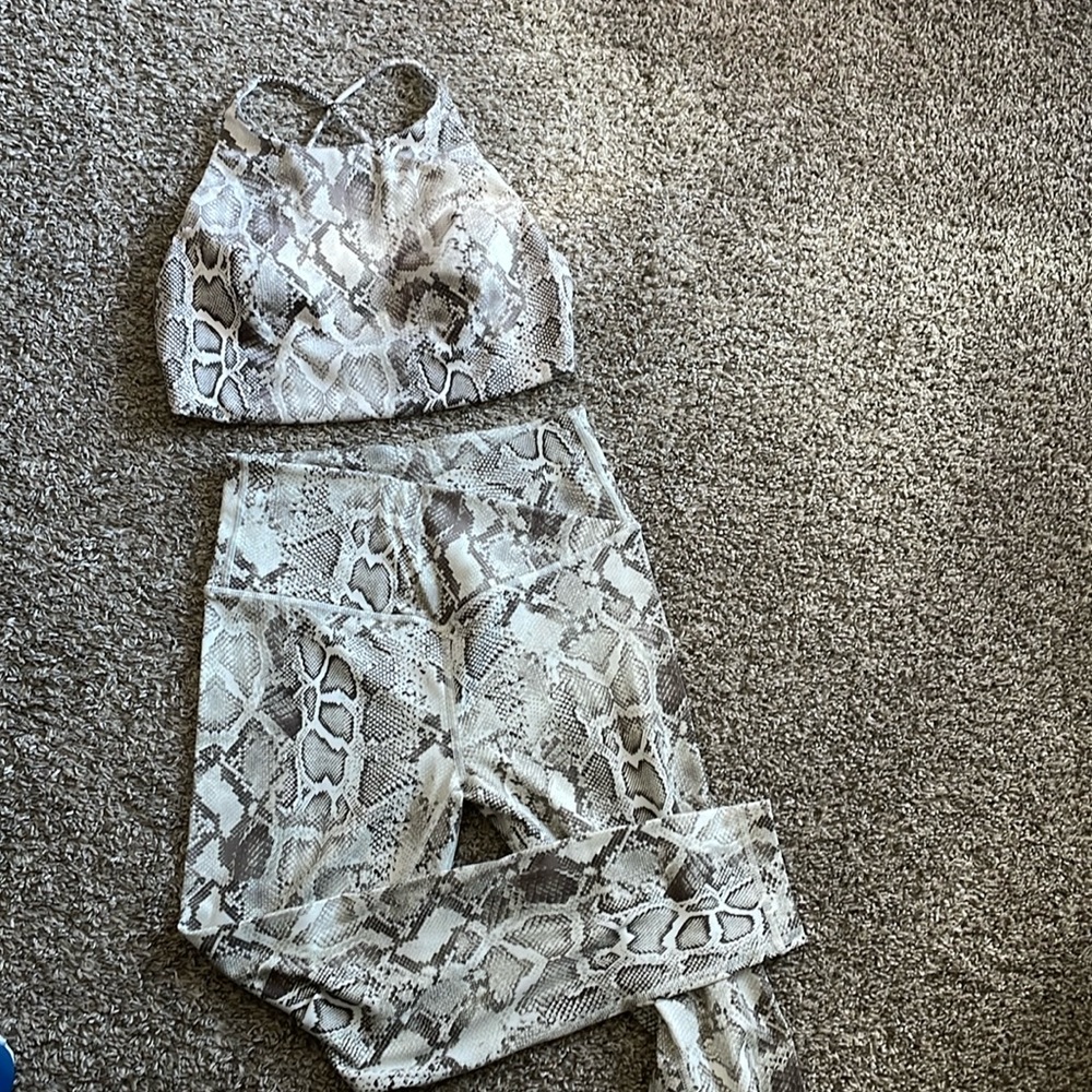 Cute workout set from Victoria secret